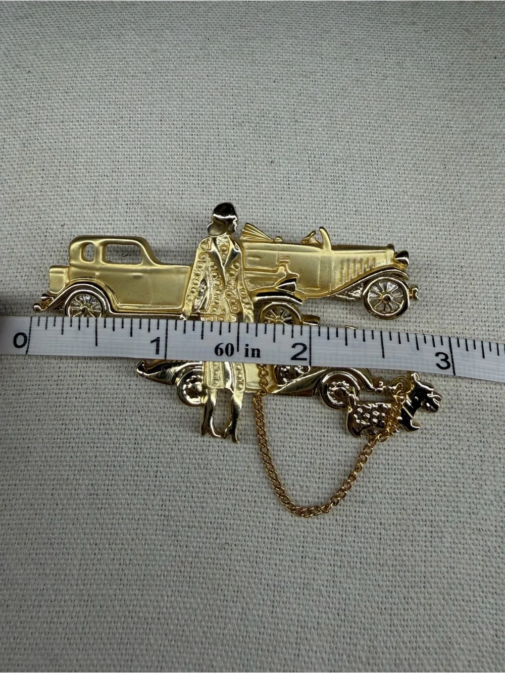 Vintage Figural Brooch 80s Pin Flapper Lady Car Dog Gold Tone Jewelry - Picture 3 of 3